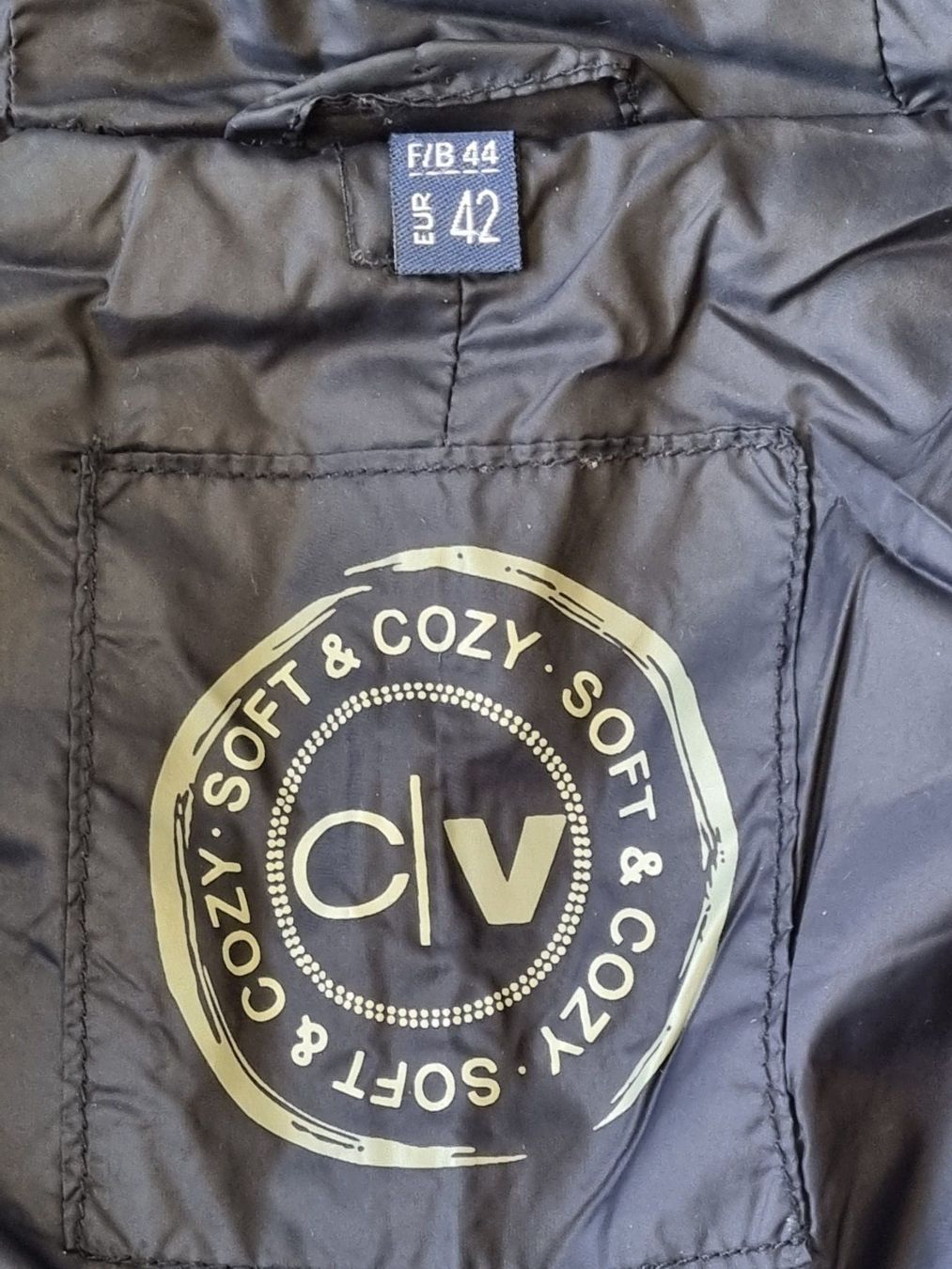 Jacken: Charles Vögele Jacke Grösse 42 – Gebraucht aus Schönenwerd von Chez_Mimi 2
