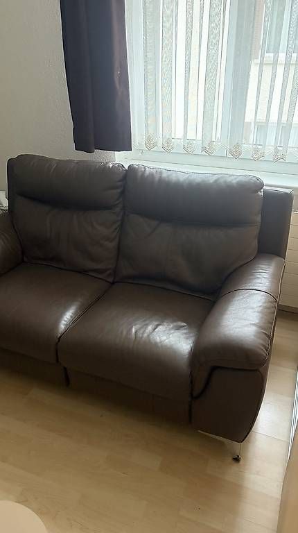 Divani: Sofa Braun Leder – Usato da Neuhausen am Rheinfall venduto da ucar_ 1