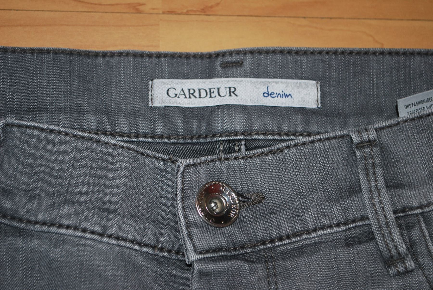 Jeans: Jeans GARDEUR  Taille/Grosse M – Usato da Cossonay-ville venduto da Super-Price-Quality 2