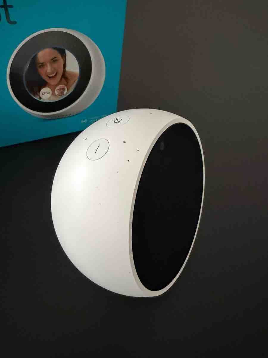 Amazon Lautsprecher: Amazon Echo Spot weiss – Neu (gemäss Beschreibung) aus Zürich von Seryy 1