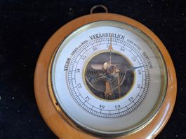 Barometer Holzgehaüse für Wettervorhersage mit Aufhängung