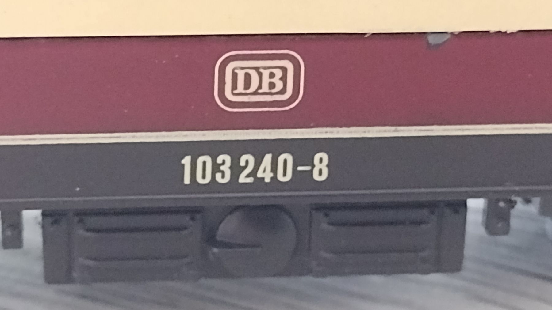 Roco Modelleisenbahnen: Locomotive électrique DB. – Gebraucht aus Vevey von tgv3 1