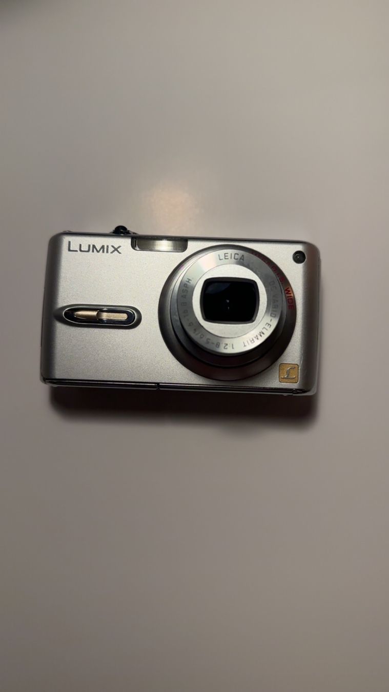 Panasonic Fotocamera: Panasonic Lumix DMC - FX 07 – Nuovo (secondo la descrizione) da Fribourg venduto da Silver_Wat 5