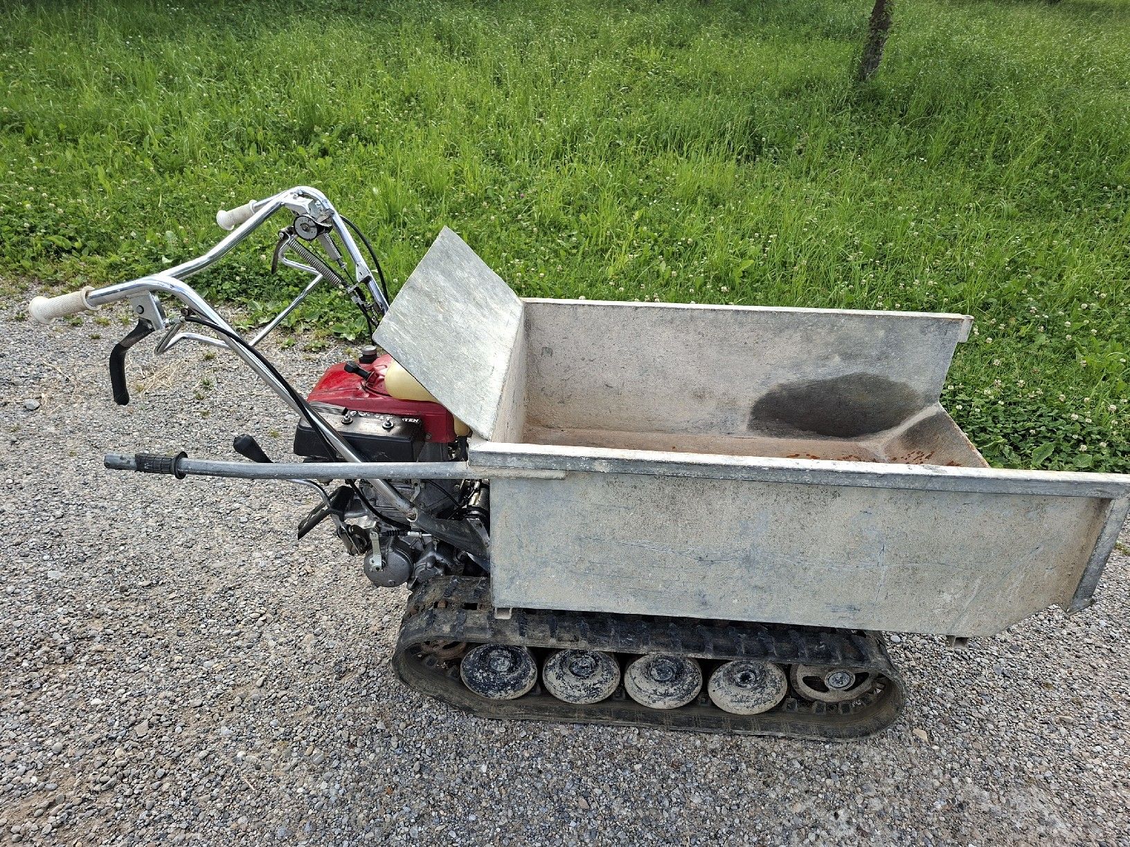 Honda Tutte le macchine: Raupentransporter Honda HP 400 – Usato da Niederuzwil venduto da Dakitiki 4