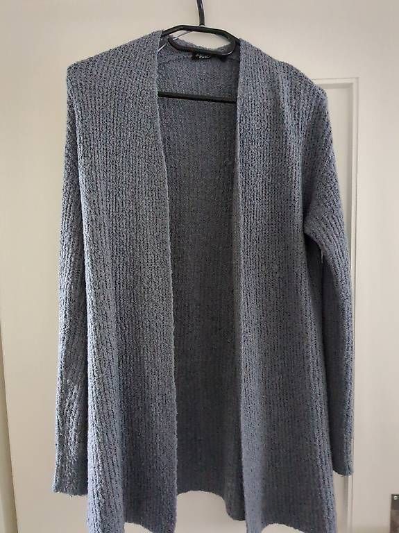 Jacken: Strickjacke Grösse XS – Gebraucht aus St. Gallen von tj19
