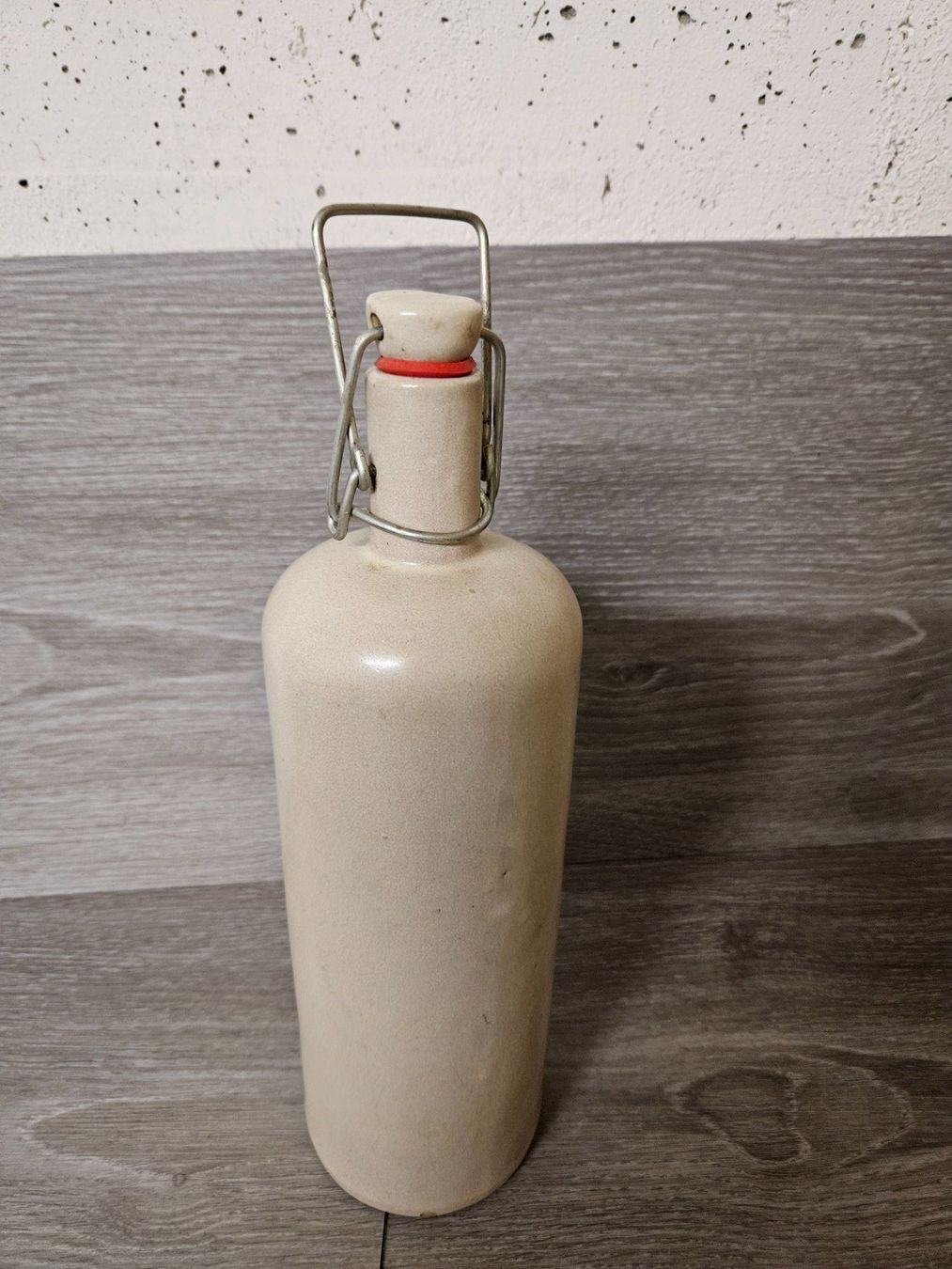 Altro in Stoviglie & Bicchieri: Bouteille en grès avec bouchon mécanique occasion – Usato da St-Barthélemy VD venduto da steepy33