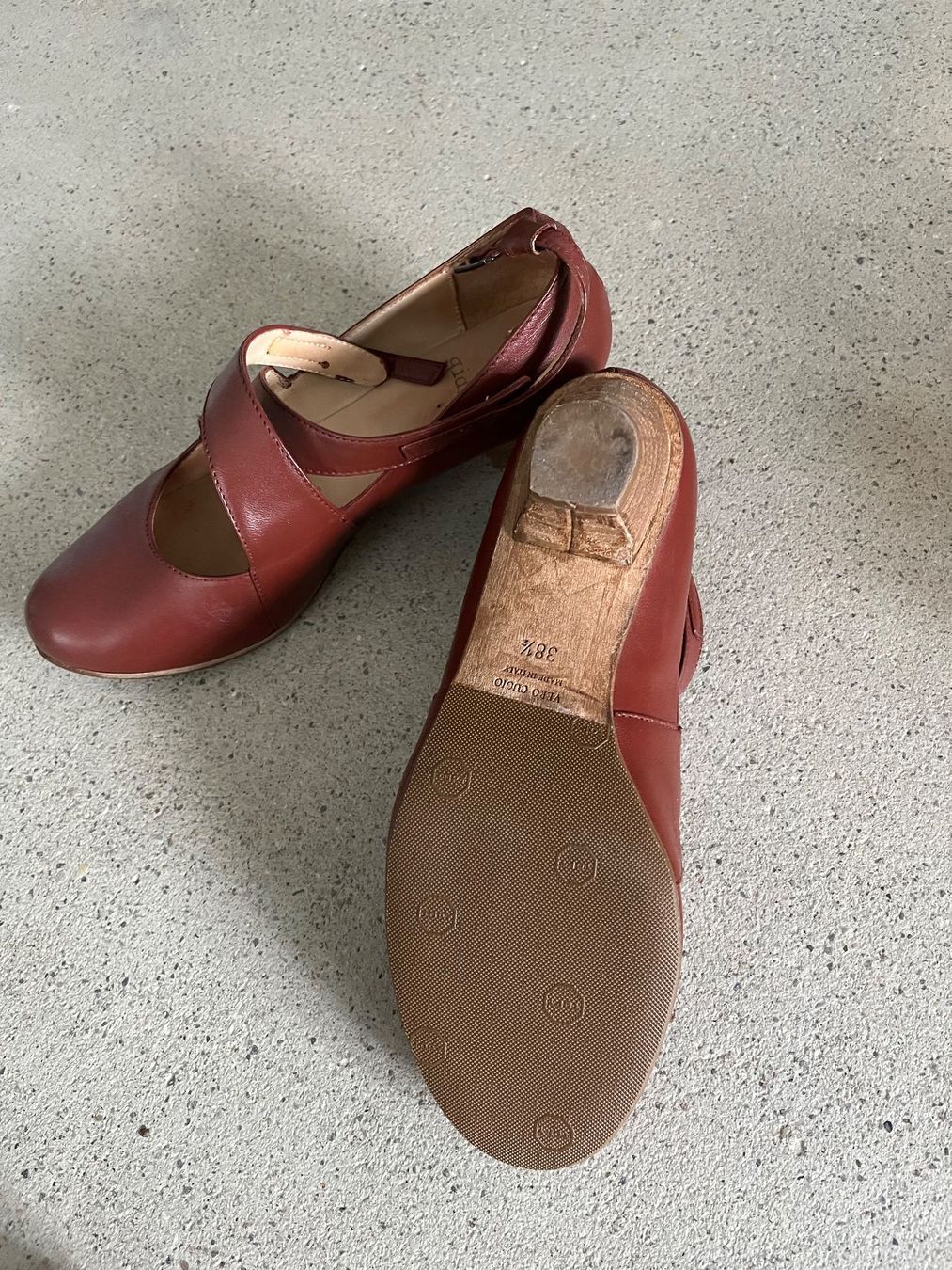 Scarpe da donna: Lederpumps, Gidigio, Gr 38.5 – Usato da Dietikon venduto da negodium 2