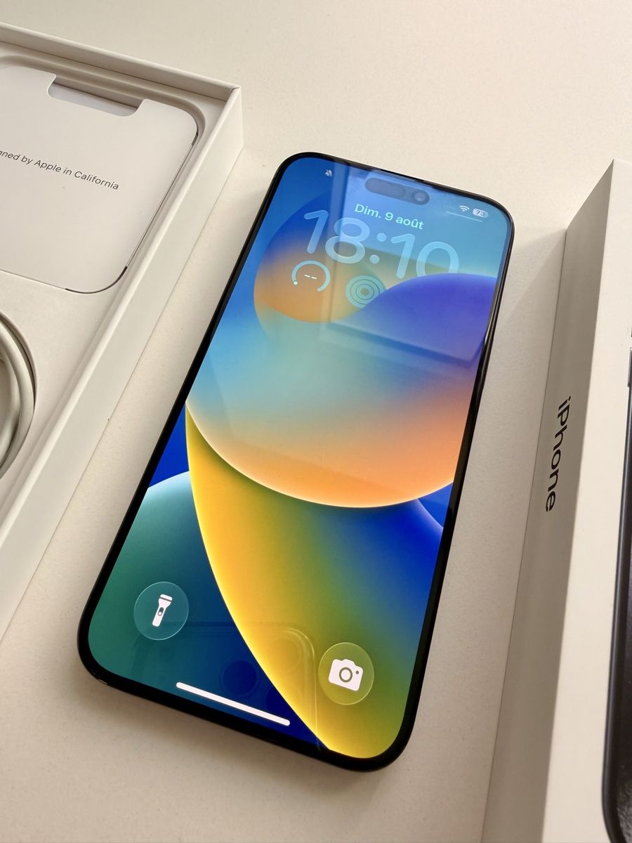Apple Telefoni cellulari / Smartphones: Apple iPhone 15 Pro Max – Usato da Peseux venduto da Marco48 2
