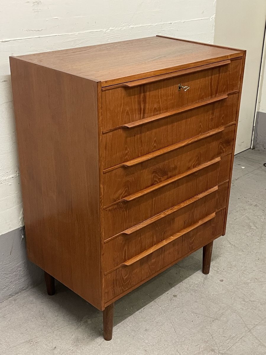 Cassettiere: Vintage kommode/sideboard mit 6 schubladen & 1 schlüssel – Usato da Zürich venduto da Vintage-1993 2