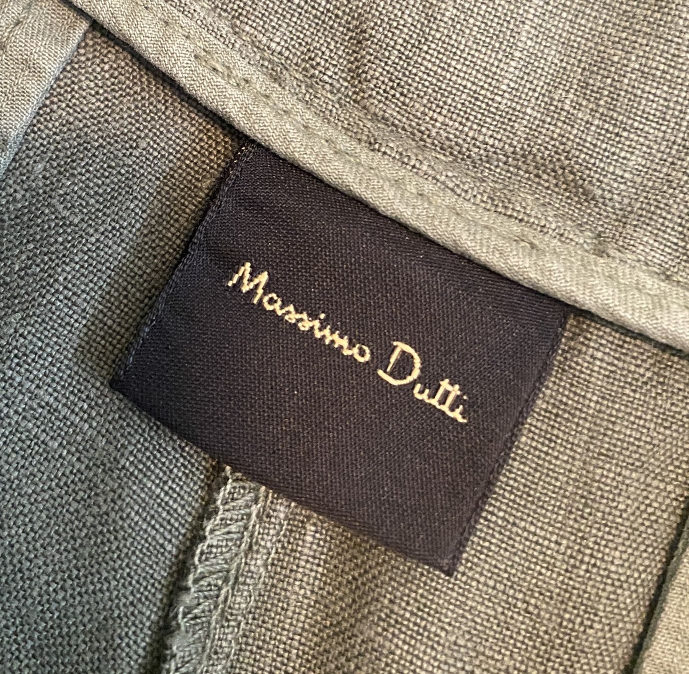 Massimo Dutti Pantaloni: MASSIMO DUTTI 100% Leinen Shorts olive 40 – Usato da Allschwil venduto da Rosenfee 1