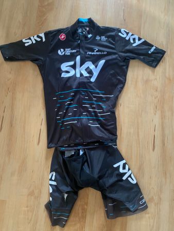 Velotrikot hose team sky castelli