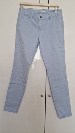 Only Sommer Hose, hellblau, Gr. 38, eher tief geschnitten