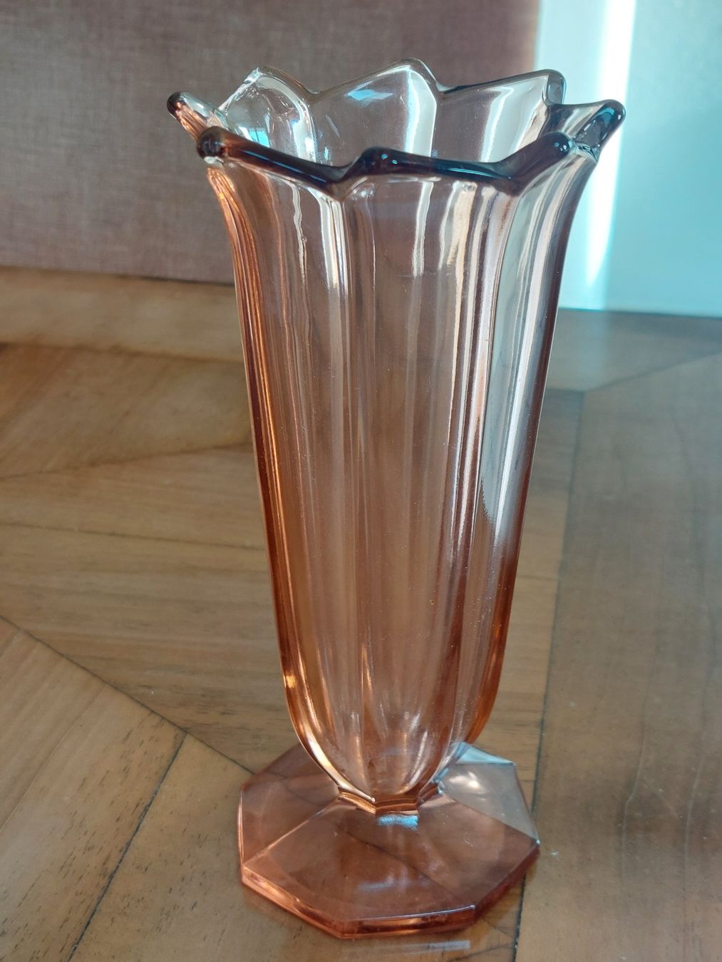Vasen & Gefässe: Art Deco Rosalin Pressglas Vase – Gebraucht aus Hergiswil NW von maiette-23.N 1