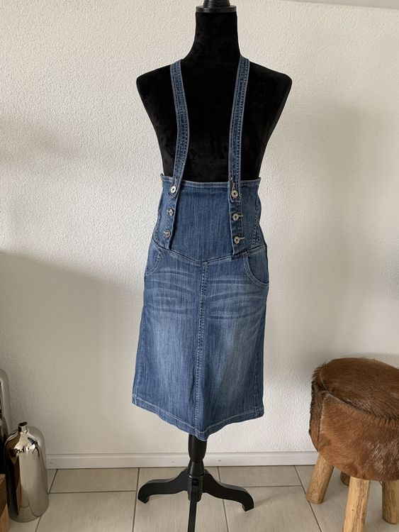 Jeansrock mit Träger, sehr originell (Gebraucht) in Neuendorf für CHF ...