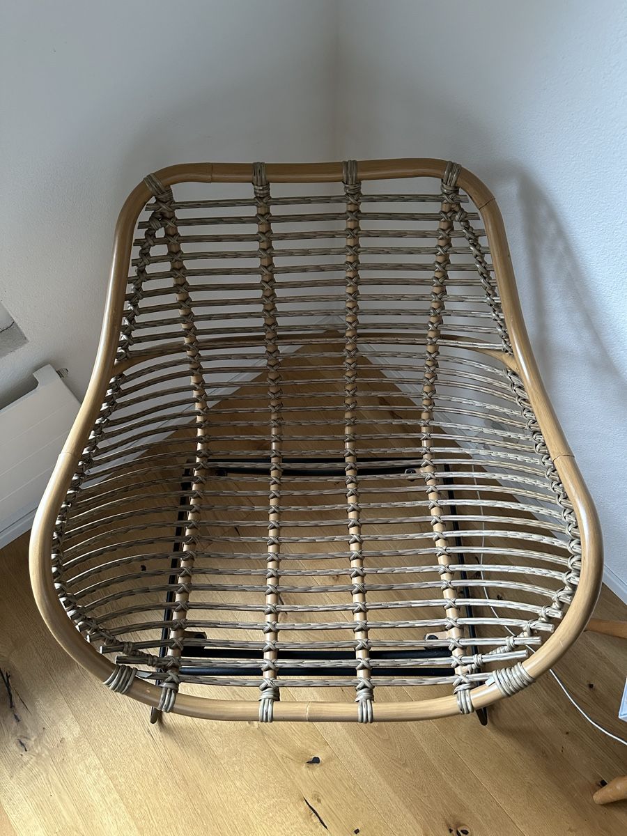 Poltrone: Rattansessel mit schwarzem Metallgestell – Usato da Bern venduto da vib. 1
