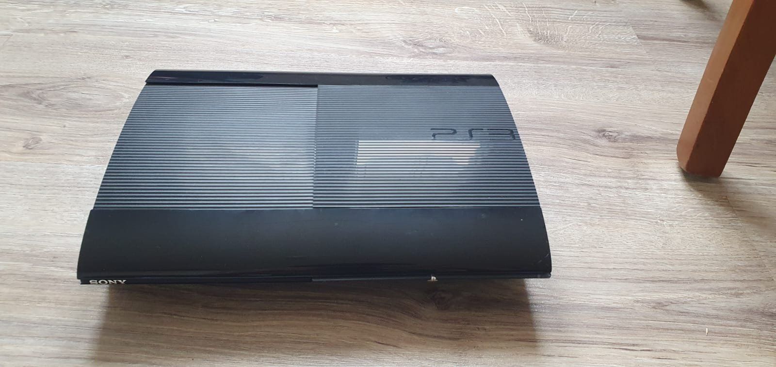 Sony Console: Ps3 avec accessoires et jeu – Usato da Courtemaîche venduto da i-r