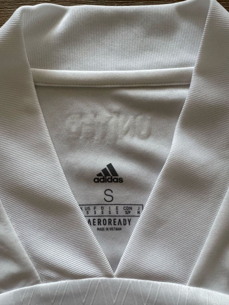 Leibchen & Hosen: Trikot Atlanta United – Gebraucht aus Gossau ZH von Verzino 1