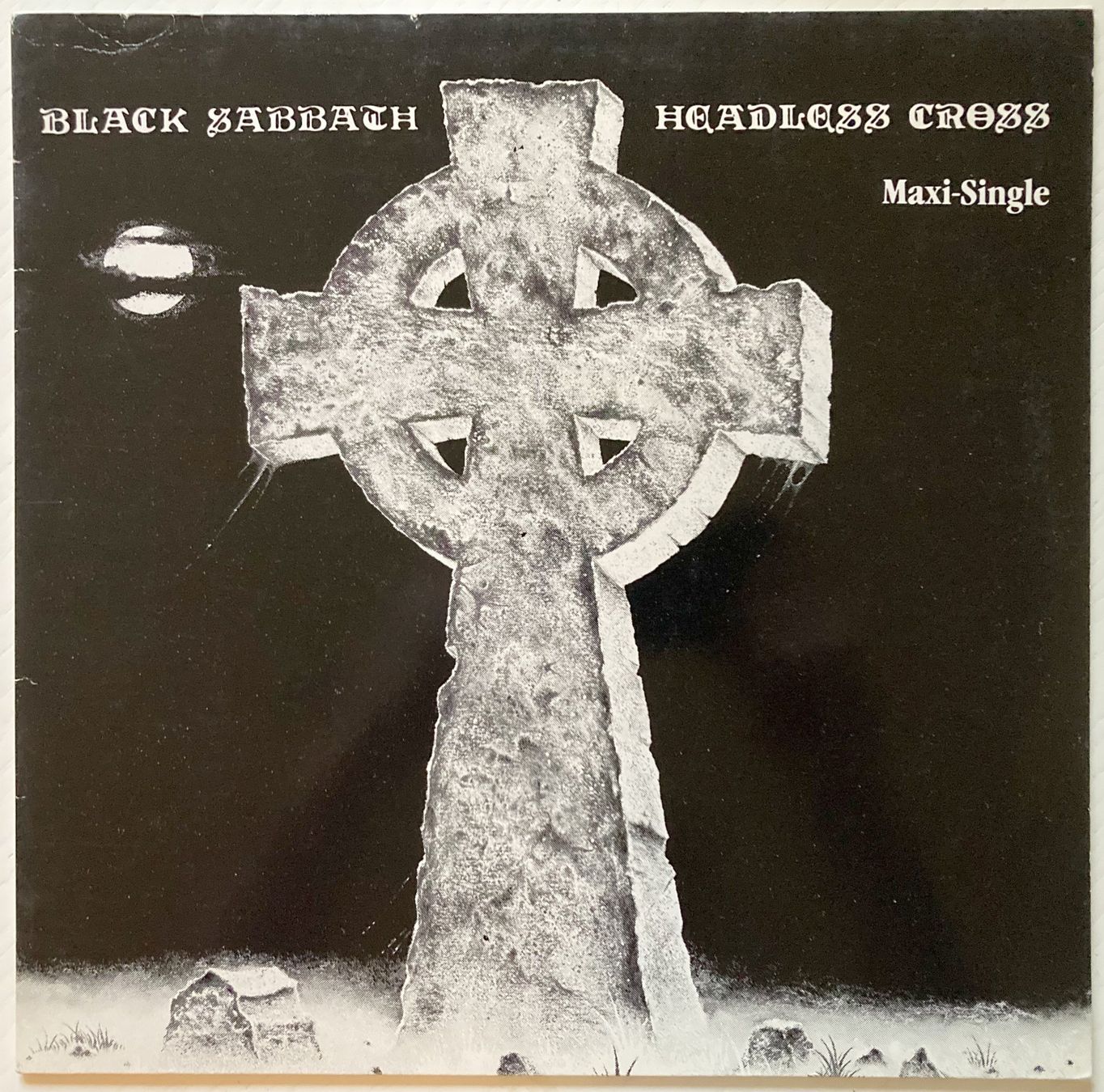Vinyles: BLACK SABBATH - HEADLESS CROSS – D'occasion à Bottens par hotter-than-hell