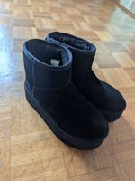 UGG Mini Platform Boots schwarz 38