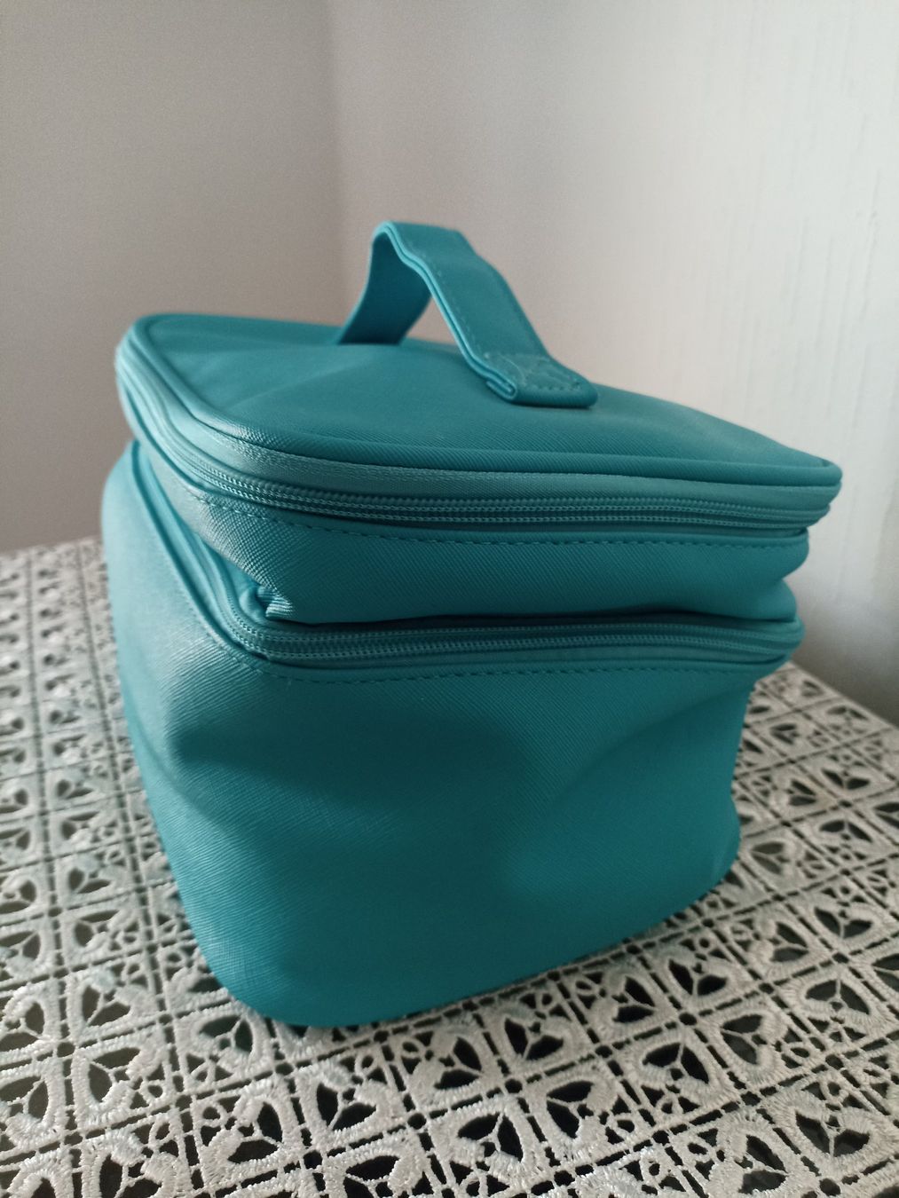 Custodie per cosmetici: Trousse de toilette – Usato da Renens VD venduto da tasarte 1