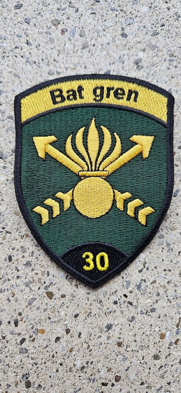 Schweizer Armee Placchette & Badge: *** Badge Grenadier ohne klett *** – Nuovo e nell'imballaggio originale da Riedholz venduto da fr_sIruP