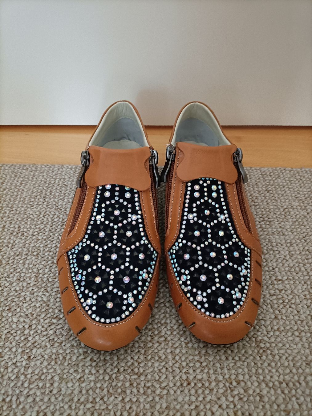 Scarpe da donna: Leder Schuhe in Grösse 36, NEU! – Nuovo (secondo la descrizione) da Wil SG venduto da MissMillie71