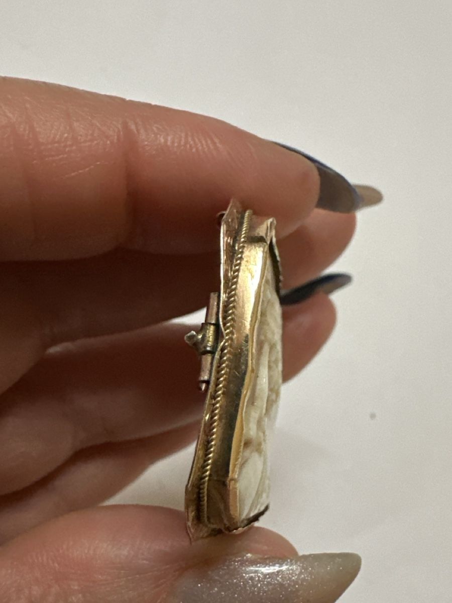 Broschen & Nadeln: Broche ancienne en or – Gebraucht aus Montreux von pip_59l5 4