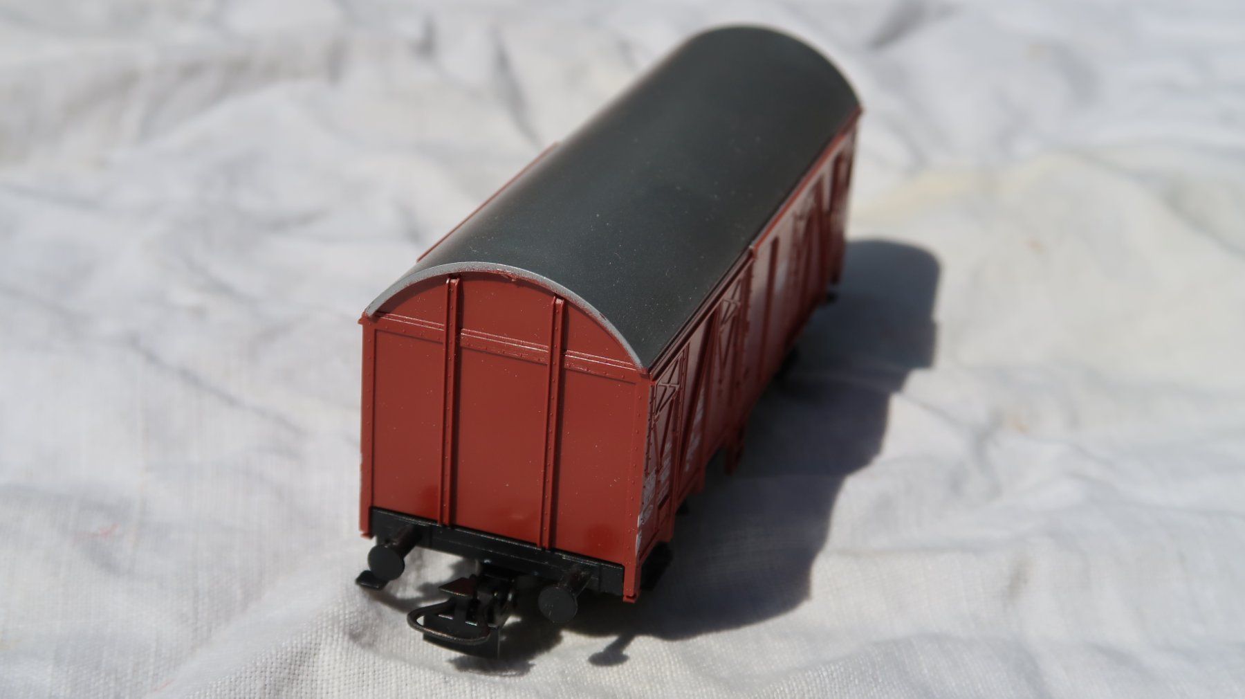Märklin Modellini di ferrovie: MÄRKLIN Nr. 4410 DB Güterwagen – Usato da Muttenz venduto da Laeckerlihamschter 2