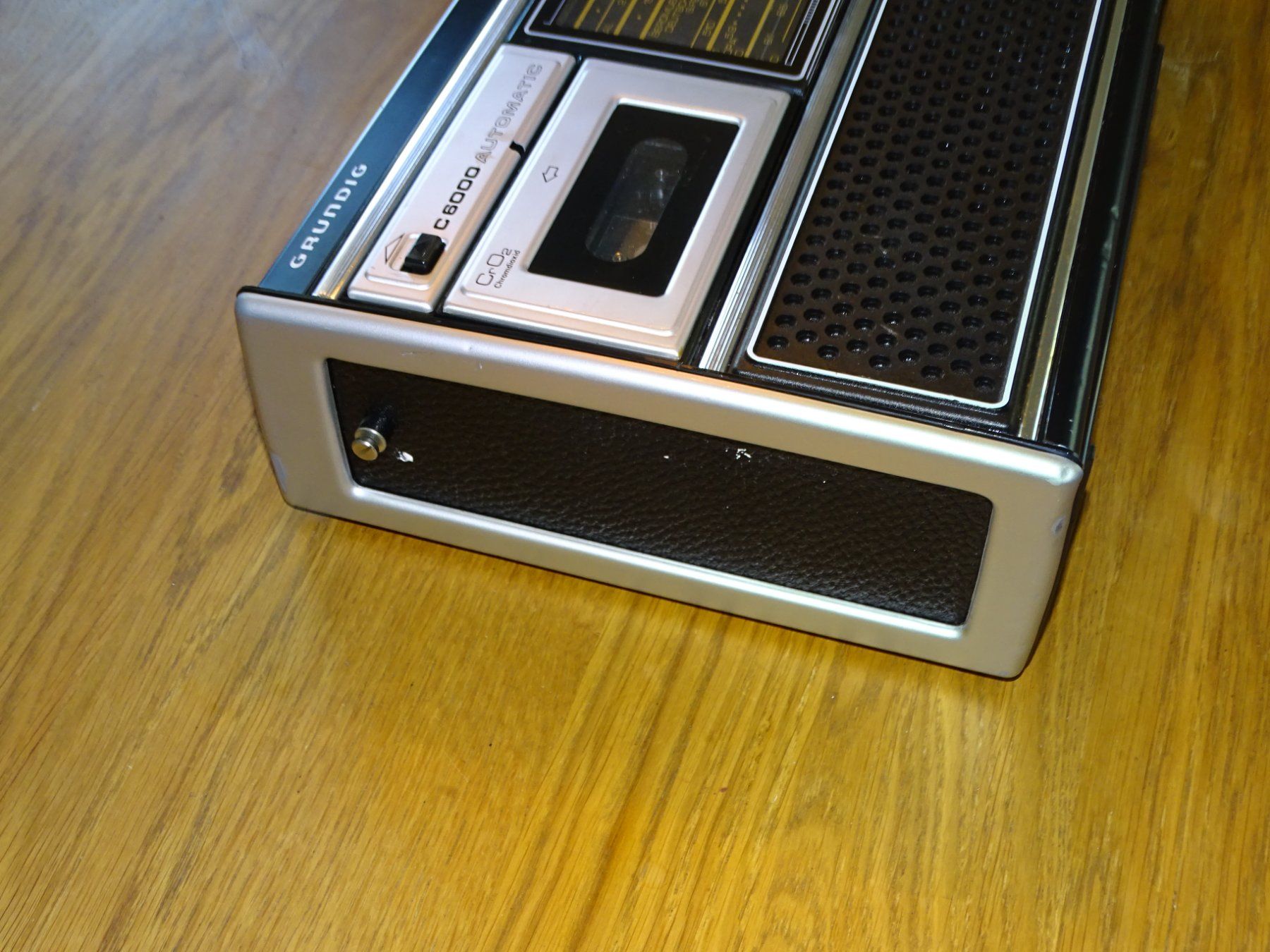 Grundig Radio: Grundig C6000 Radiorecorder   defekt – Difettoso da Hirzel venduto da Musicman03 2