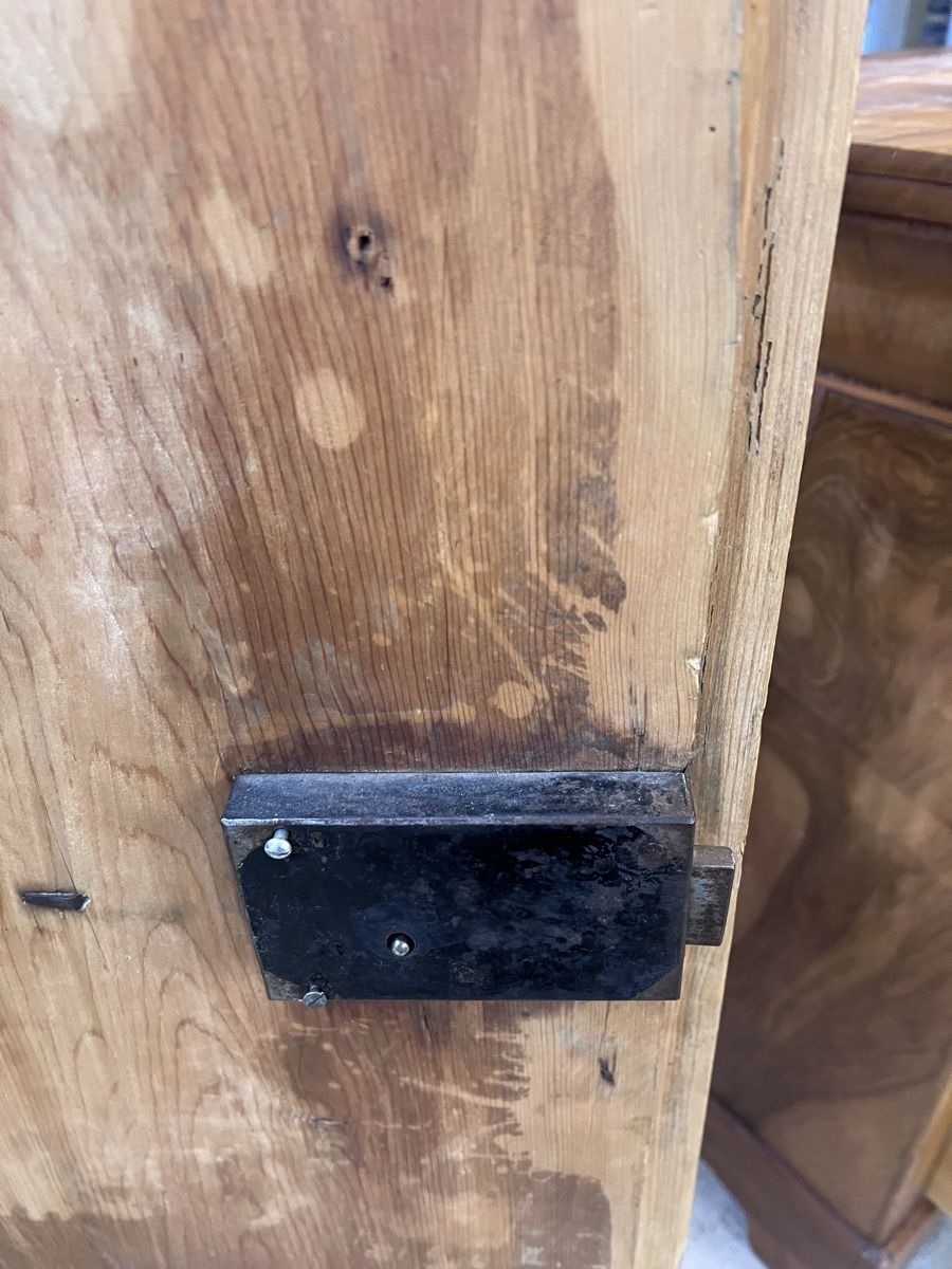 Schränke: Antiker Kleiderschrank (122) – Gebraucht aus Glattfelden von bro_f2vv 3