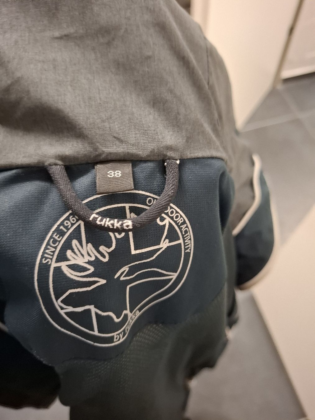Rukka Giacche: Rukka Jacke Damen – Usato da Hunzenschwil venduto da sputnik26 3