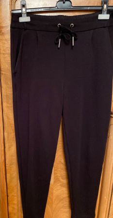 Schwarze Stoffhose, Grösse Medium mit Elasthbund