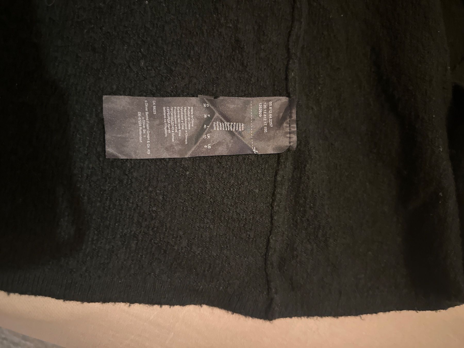 S.Oliver Maglioni & Felpe: Schwarze Strickjacke von s.Oliver – Usato da Schaffhausen venduto da ann_g6tx 2
