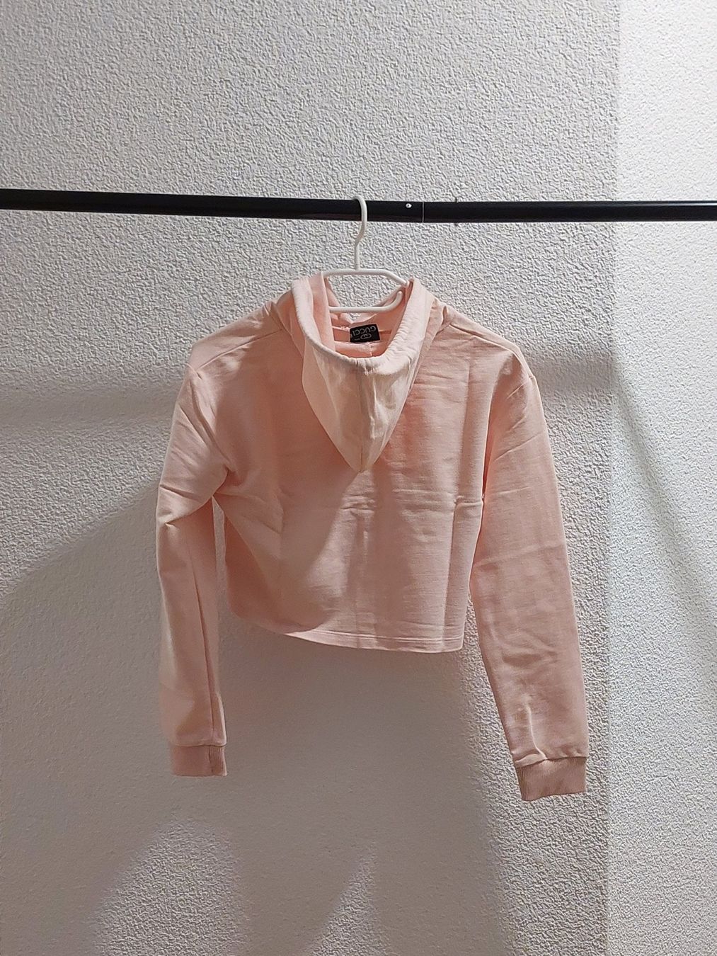 Maglioni & Felpe: Crop Top hoodie pink – Usato da Gunzwil venduto da 11G11 1