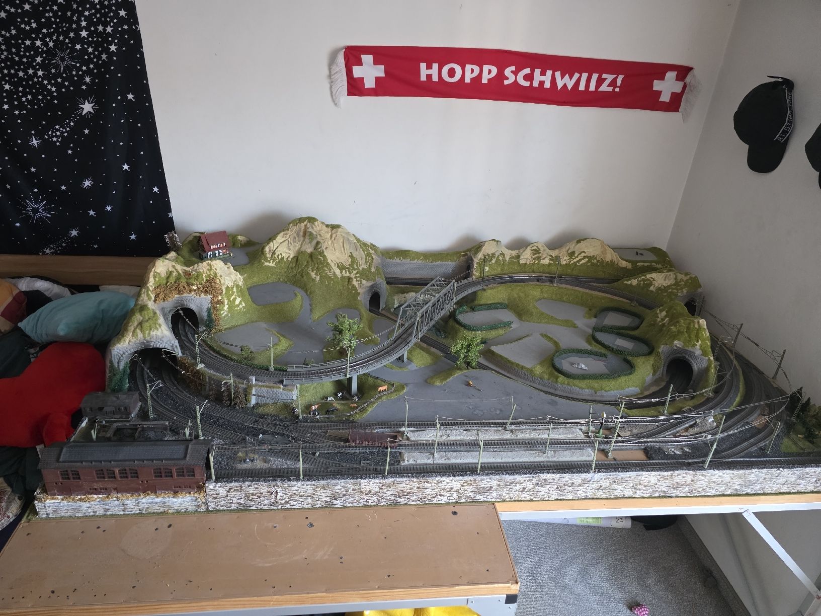 Modellini di ferrovie: H0 Modelleisenbahn anlage – Usato da Müllheim Dorf venduto da Mowag731