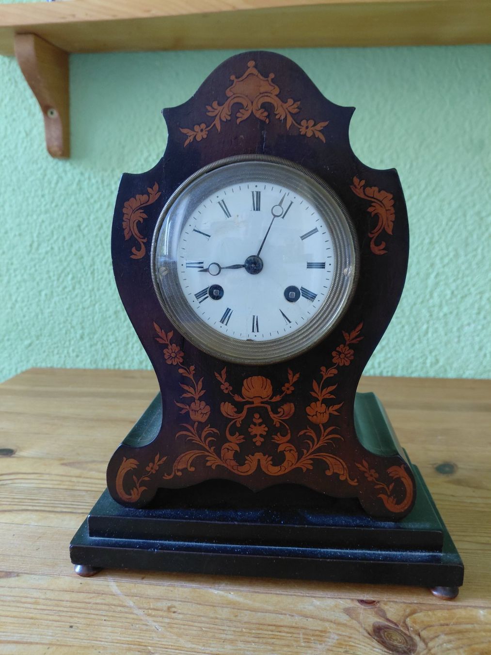 Orologi da terra & Orologi da parete: Tischuhr antik – Usato da Luzern venduto da Hherger