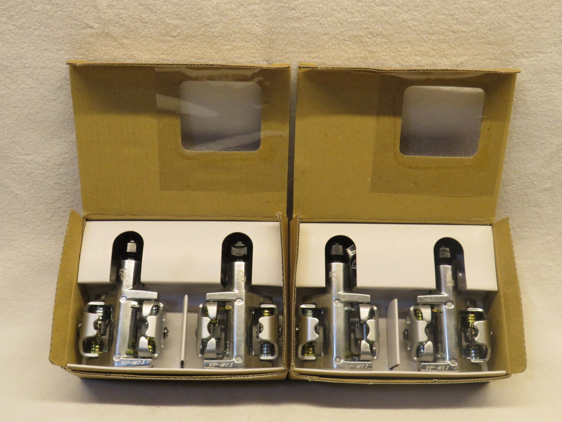 Ersatzteile: 3x VP -Components Clipless Pedals Compatible Alloy – Neu (gemäss Beschreibung) aus Elsau von MANWITHVAN 4