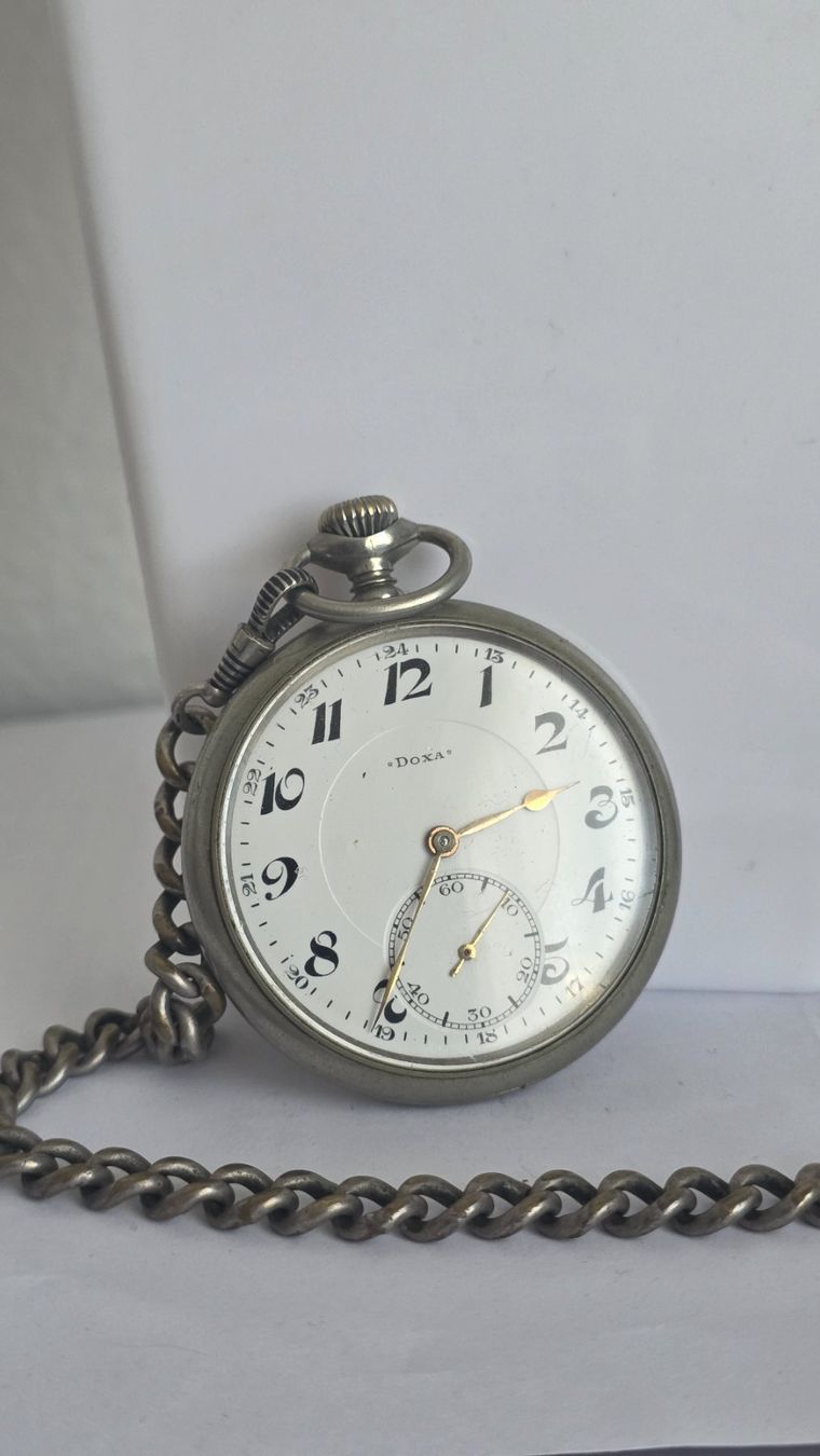 Doxa Orologi: Taschenuhr Doxa mit Kette – Usato da Wittenbach venduto da rose_rosi 1