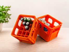 3D-gedruckte Batteriebox im Bierkisten-Design