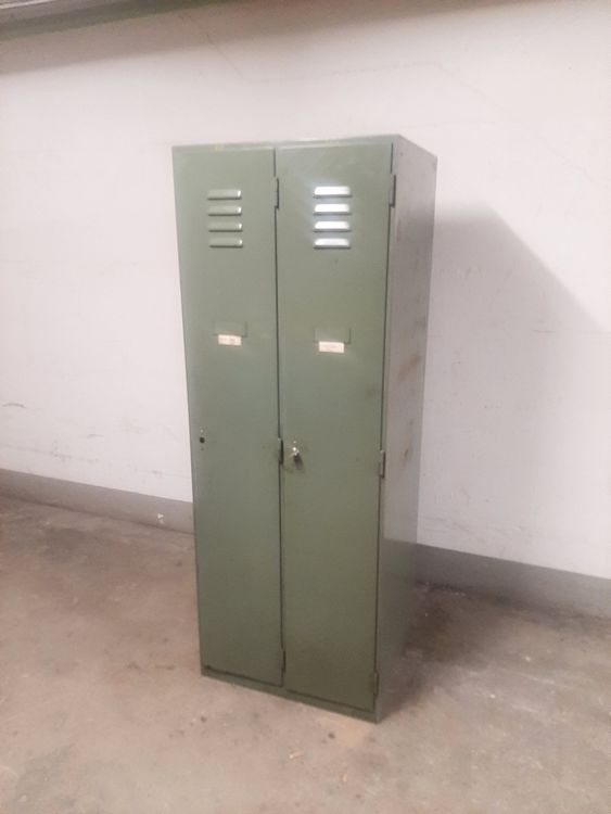 Spint / Spindt / Spind / Garderobenschrank (Gebraucht) in Winterthur ...