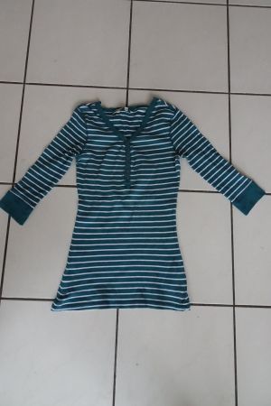 3/4 Arm Longshirt grün-weiss gestreift ca. Gr. S-M