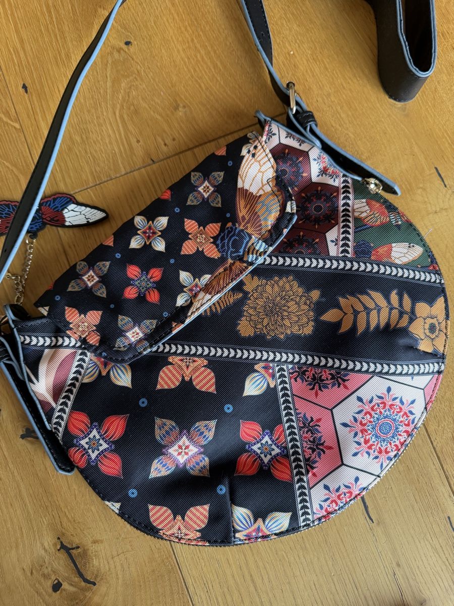 Desigual Taschen für Damen: Umhängetasche Desigual – Gebraucht aus Aarberg von Mama_Lulu 8