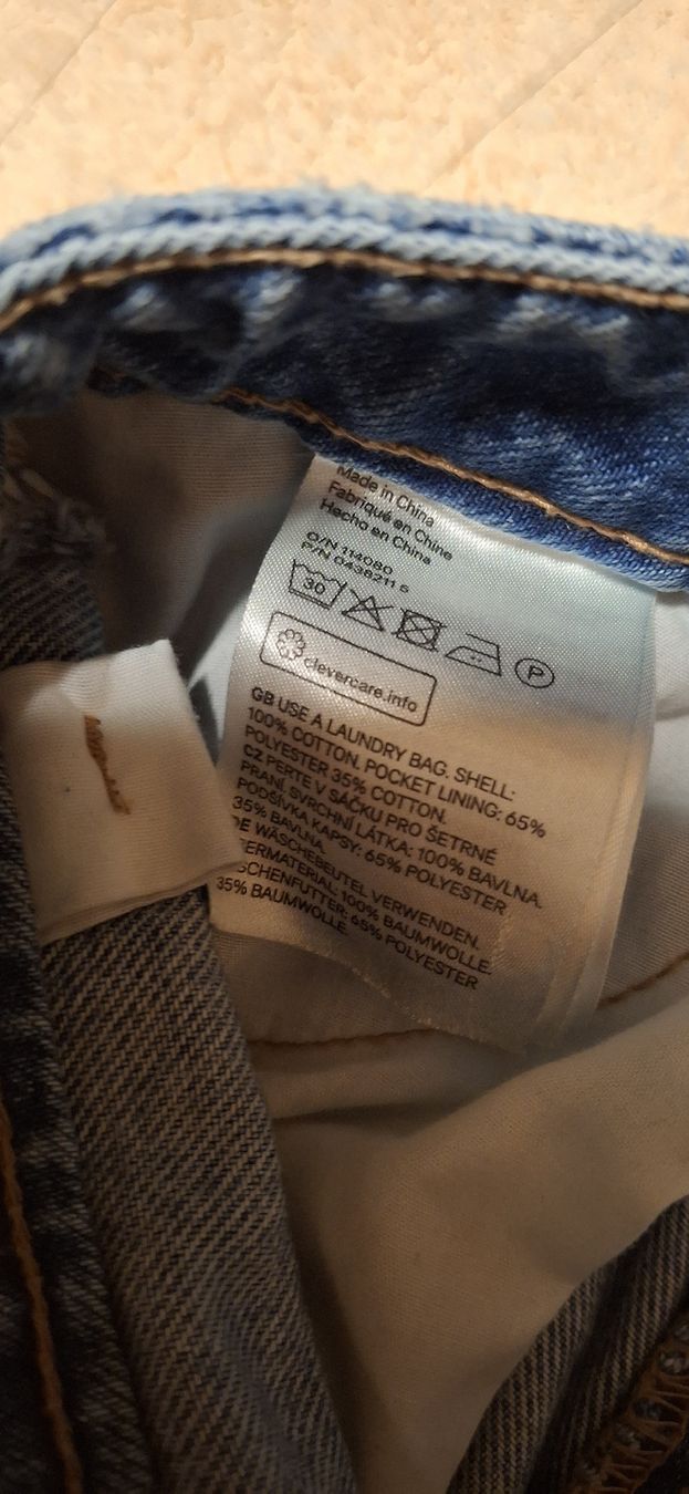 H&M Jeans: H&M Jeans Shorts, hellblau, Grösse S – Usato da Brienz BE venduto da mondchatz1 5