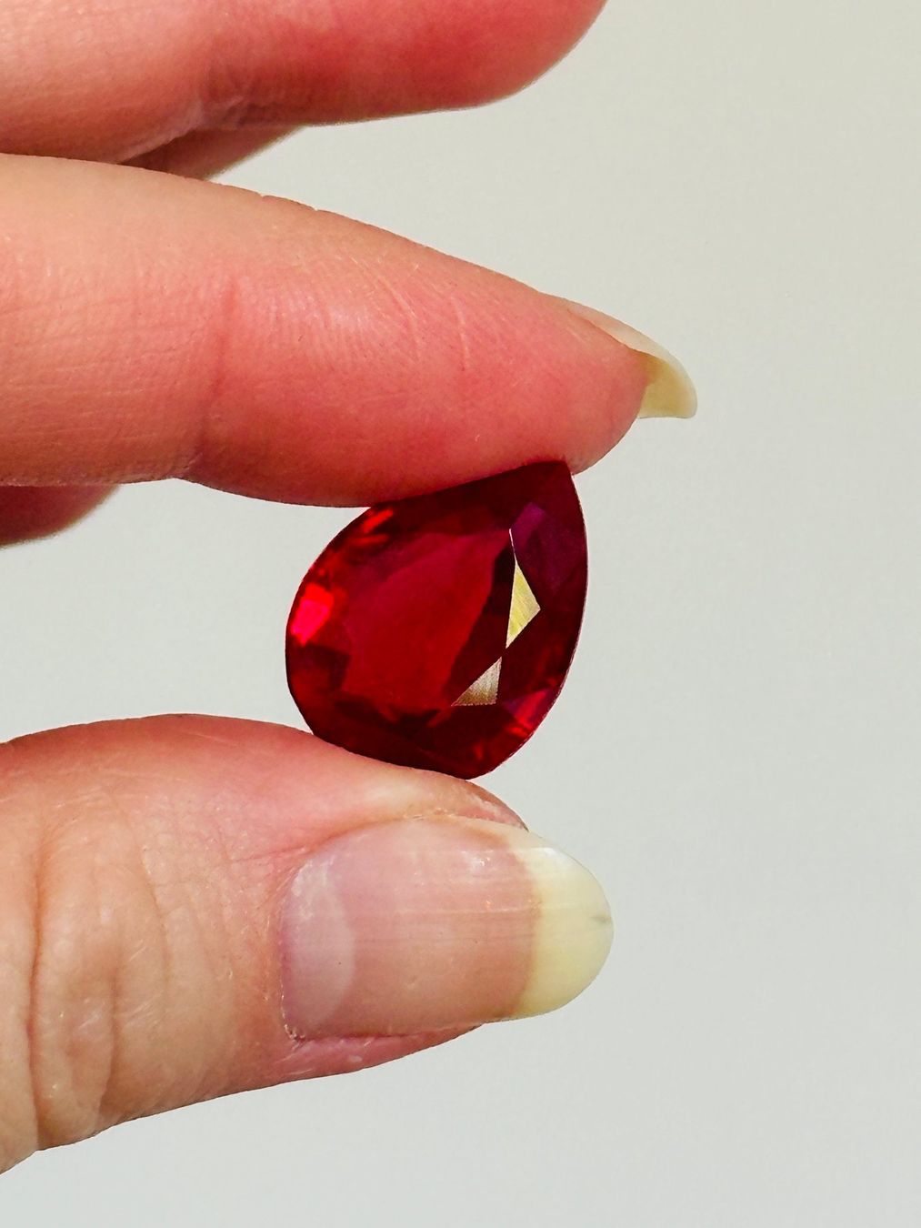 Pietre preziose: 20.45 Cts Certified – Nuovo e nell'imballaggio originale da Genève venduto da AWWA 1