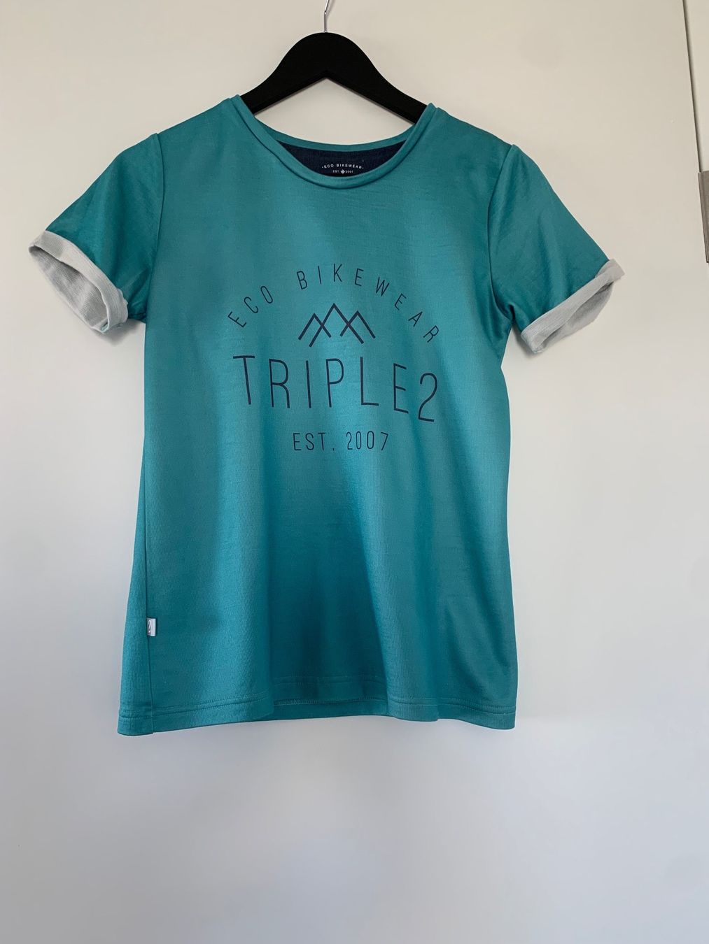 T-shirt: Damen Bikeshirt Triple 2 – Usato da Lachen SZ venduto da Swanche77