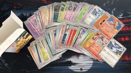 Lot de 91 cartes Pokémon 30 ans FR