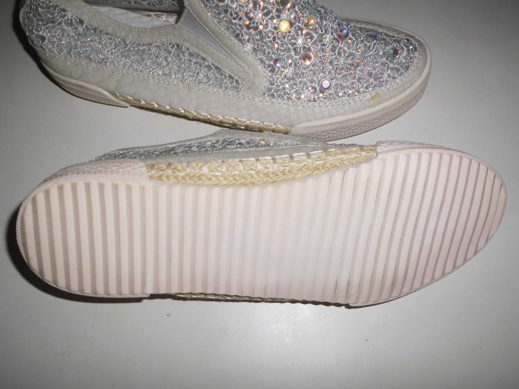 Scarpe da donna: Chaussure dentailles P. 40 – Nuovo (secondo la descrizione) da Marin-Epagnier venduto da Madja 2