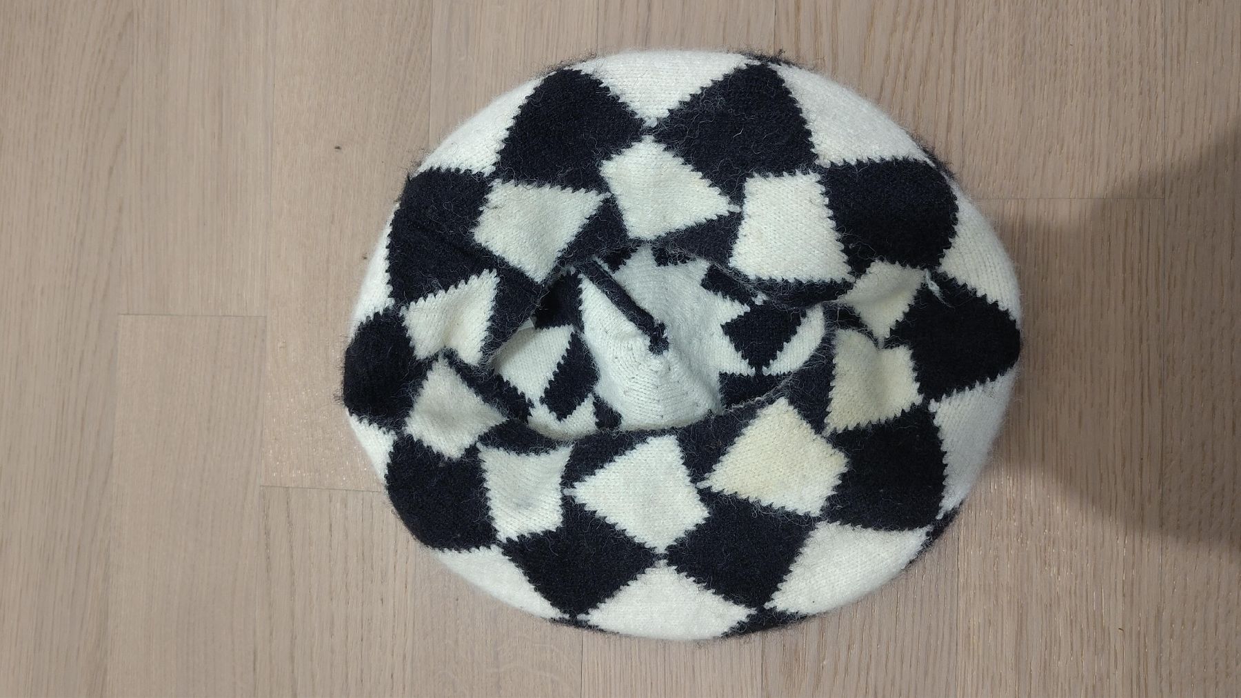 Primark Copricapi, berretti & cappellini: Béret black white Hat – Nuovo (secondo la descrizione) da Sion venduto da mel_z929 1