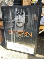 Adrian Stern - Signiertes Poster im Rahmen