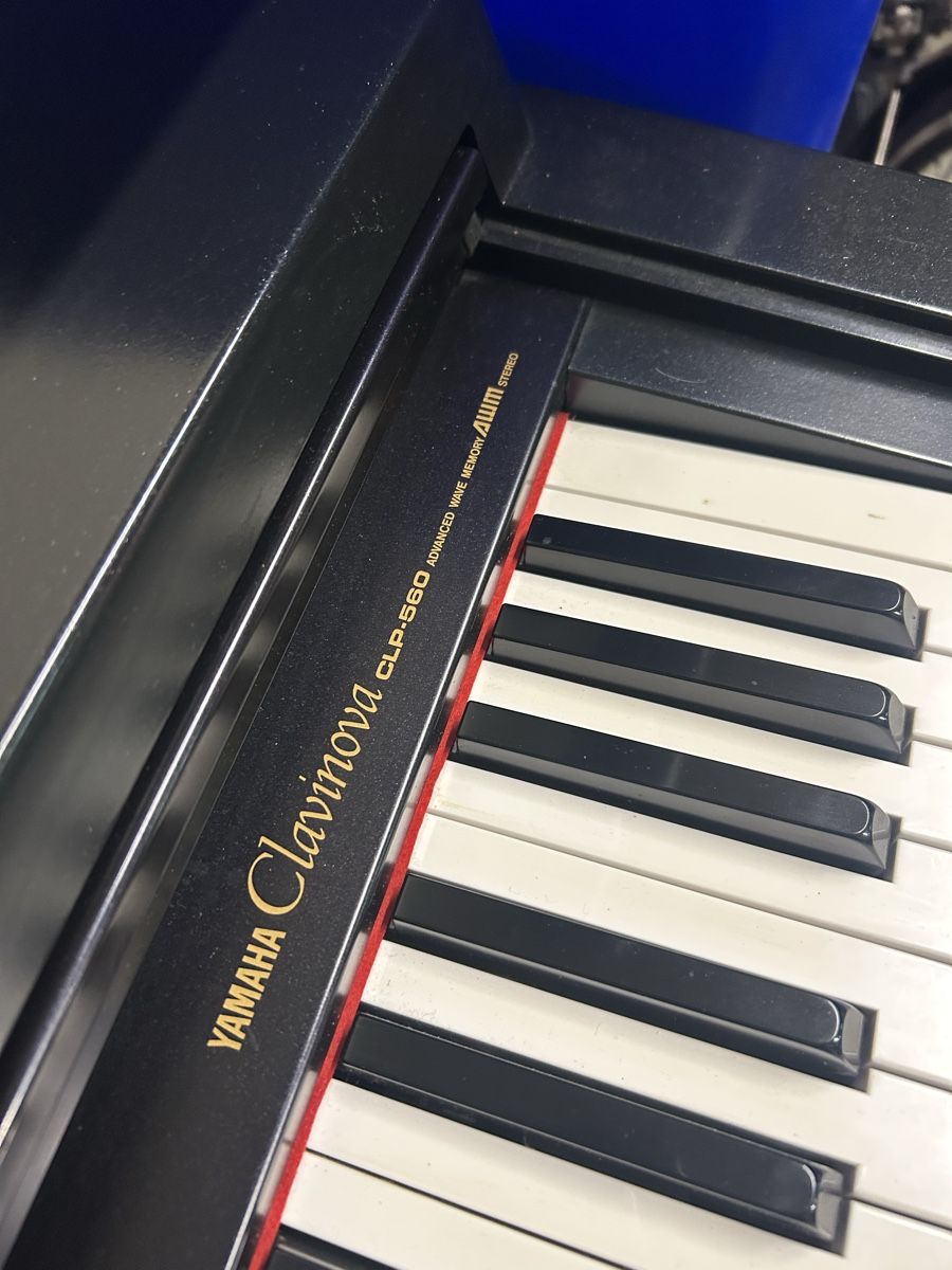 Yamaha Strumenti musicali: Yamaha Clavinova CLP-560 /E-Piano – Usato da Bottmingen venduto da soulfever 1